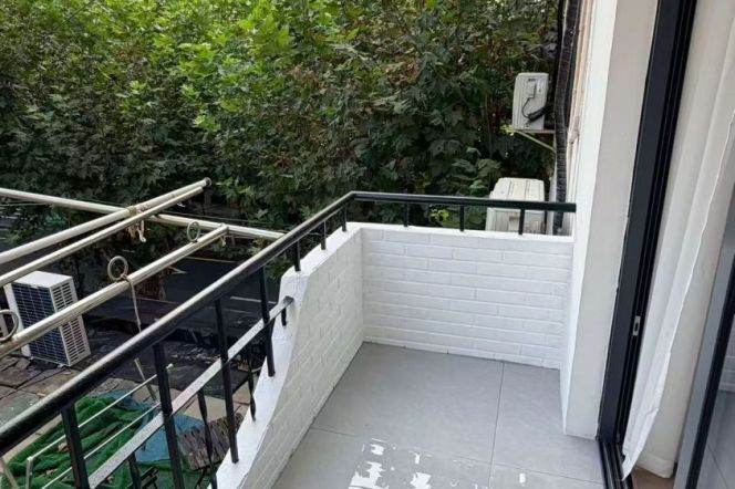 3BR Apartment in Jing'an (L2/L7/L14)