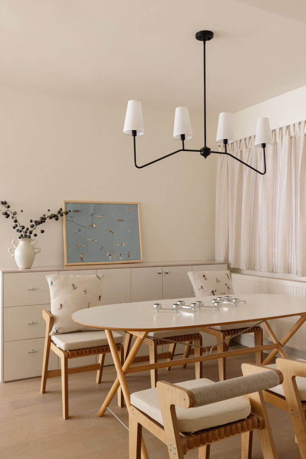 Housing image — Dining Area