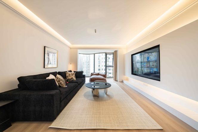 3BR Apartment in Gubei with Floor-to-Ceiling Windows (L2)