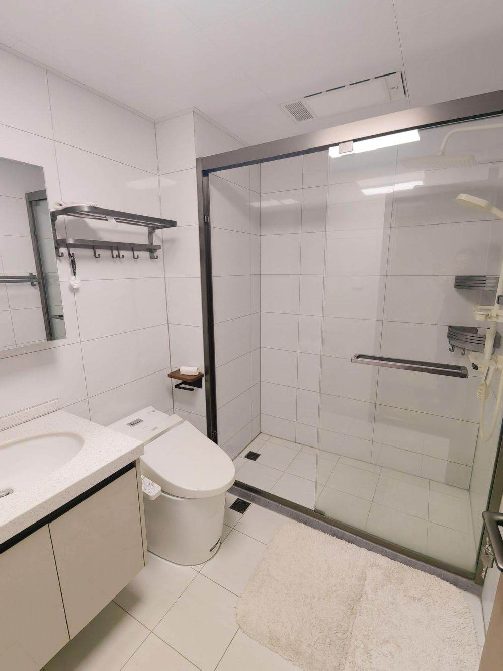 Housing image — Bathroom