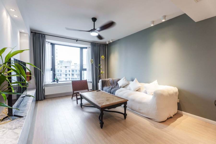 Housing image — Living Room