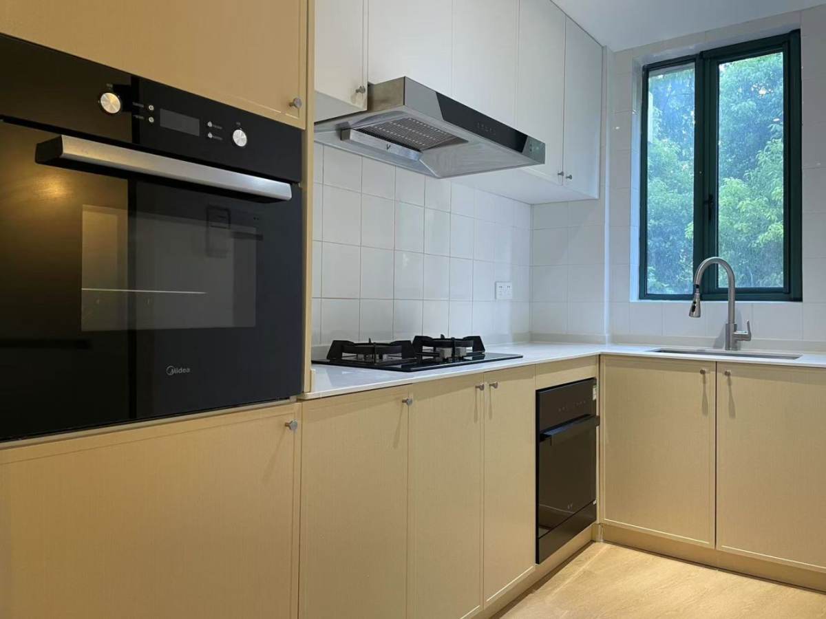 Housing image — Kitchen