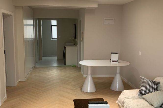 2BR Apartment in Hongqiao CBD