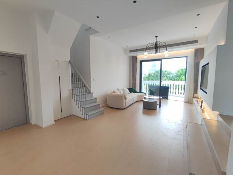 Housing image — Living Room
