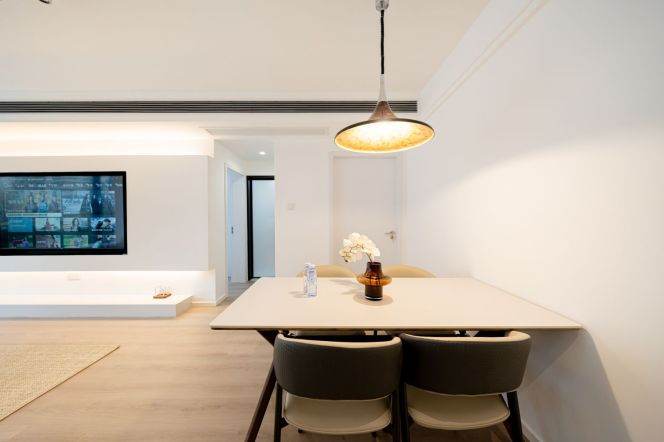 Spacious 2BR Apartment in Jing'an (L7/L13)