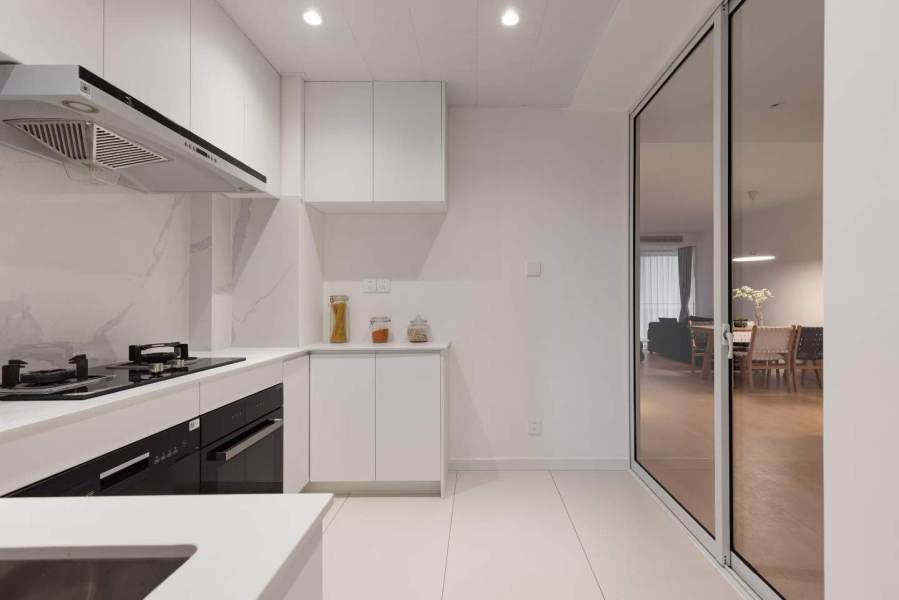 Housing image — Kitchen