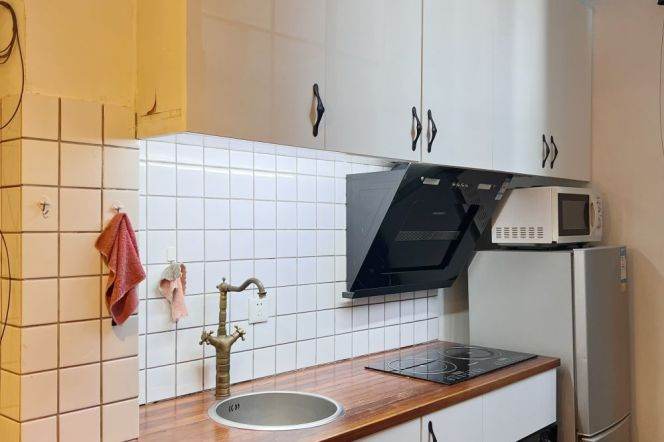1BR Lane House in Old Xuhui with Private Garden (L1/L7)