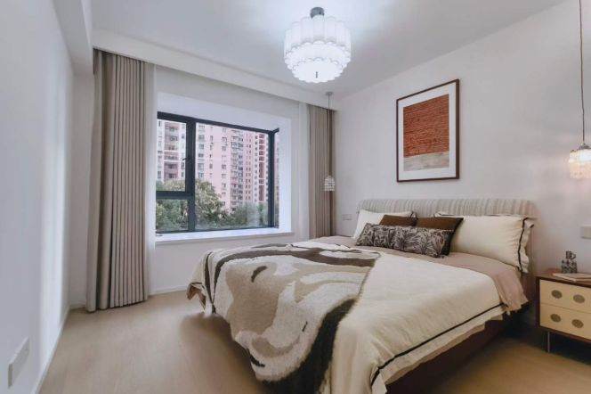 Spacious 2BR Apartment in Xujiahui (L3/L4/L9)