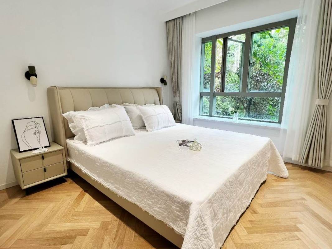 Housing image — Bedroom