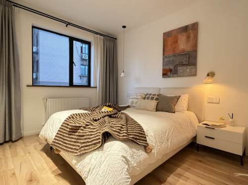 Housing image — Bedroom