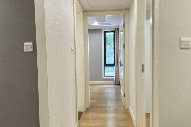 Spacious 2BR Apartment in Old Xuhui (L1/L7)