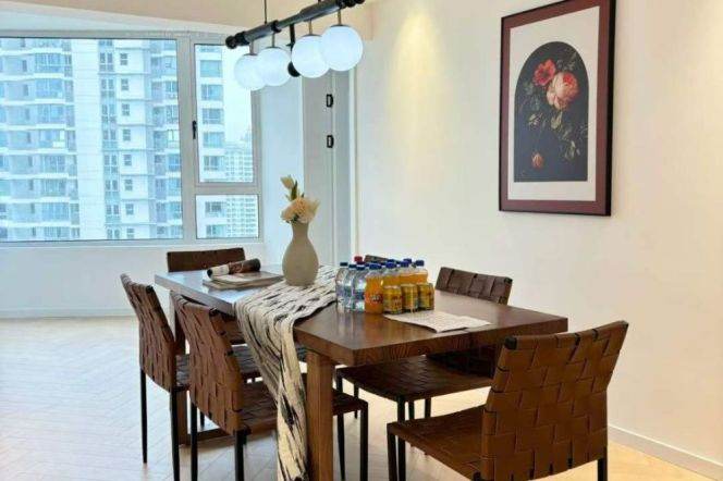 4BR Apartment near West Bund (L11)