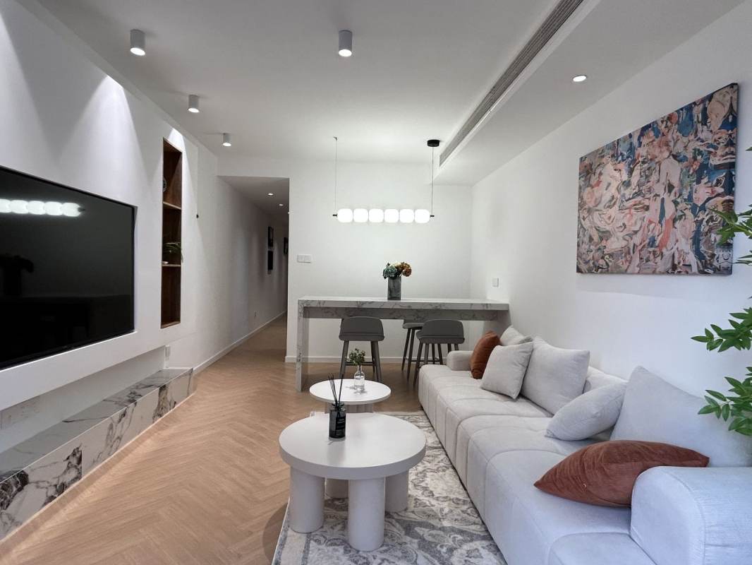 Housing image — Living Room