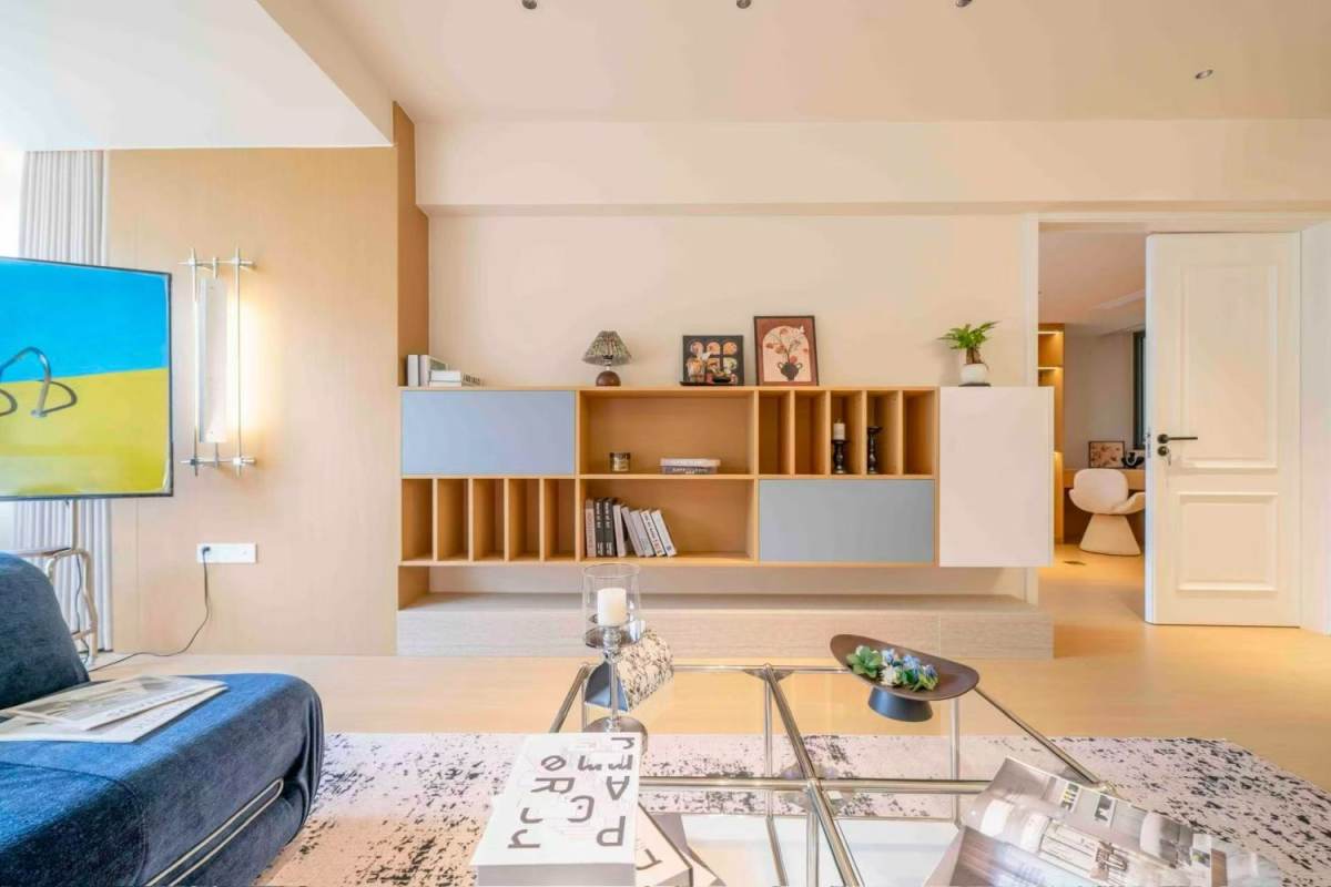 Housing image — Living Room