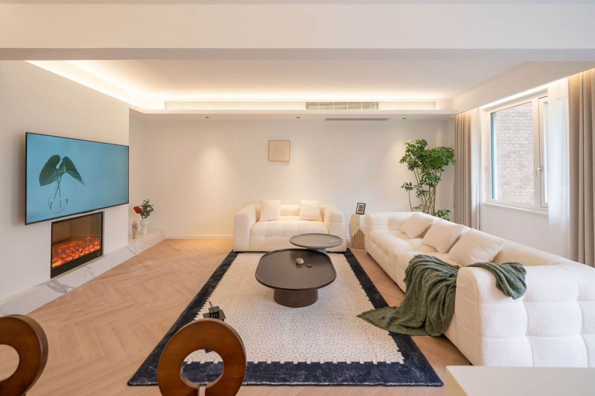 Housing image — Living Room