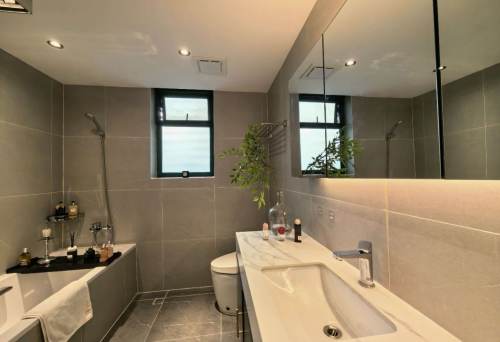 Housing image — Bathroom