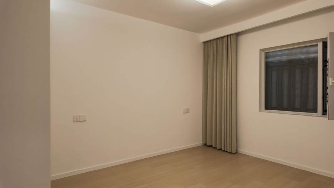 Housing image — Bedroom