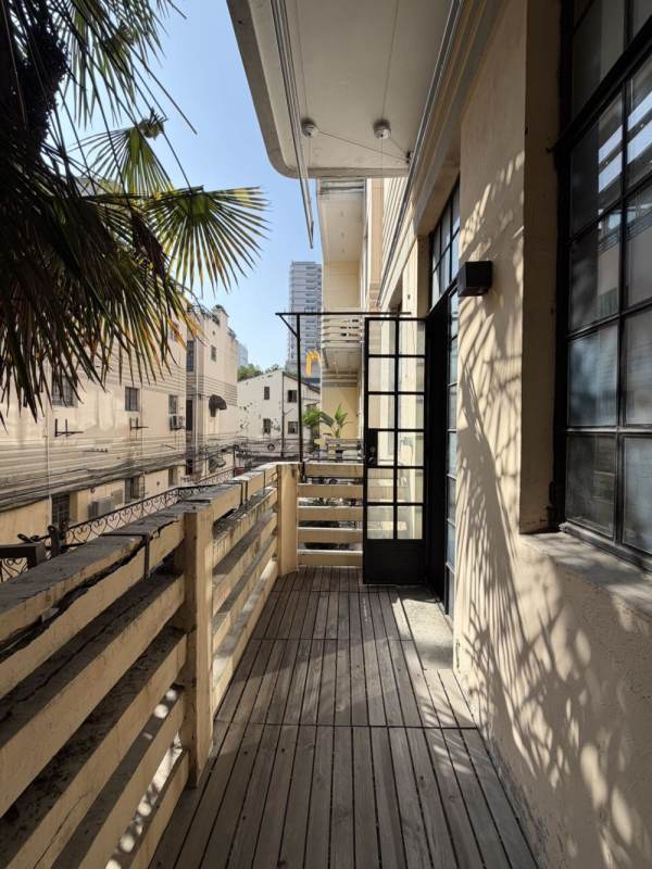 Housing image — Balcony