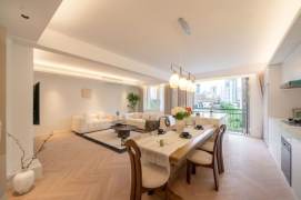Spacious 3BR Apartment in Old Xuhui with Green View