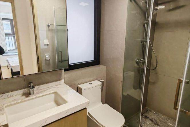 2BR Apartment near Lingzhao Xincun  Metro (L8)