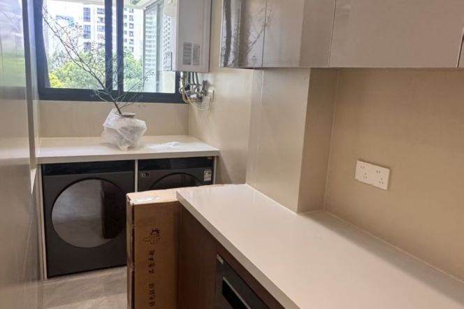 Spacious 2BR Apartment near Yuanshen Sports Center Stadium with Green View (L6)