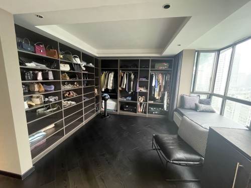 Housing image — Bedroom
