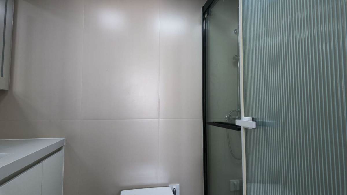 Housing image — Bathroom