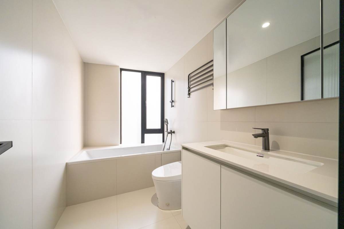 Housing image — Bathroom