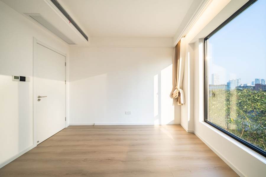 Housing image — Bedroom