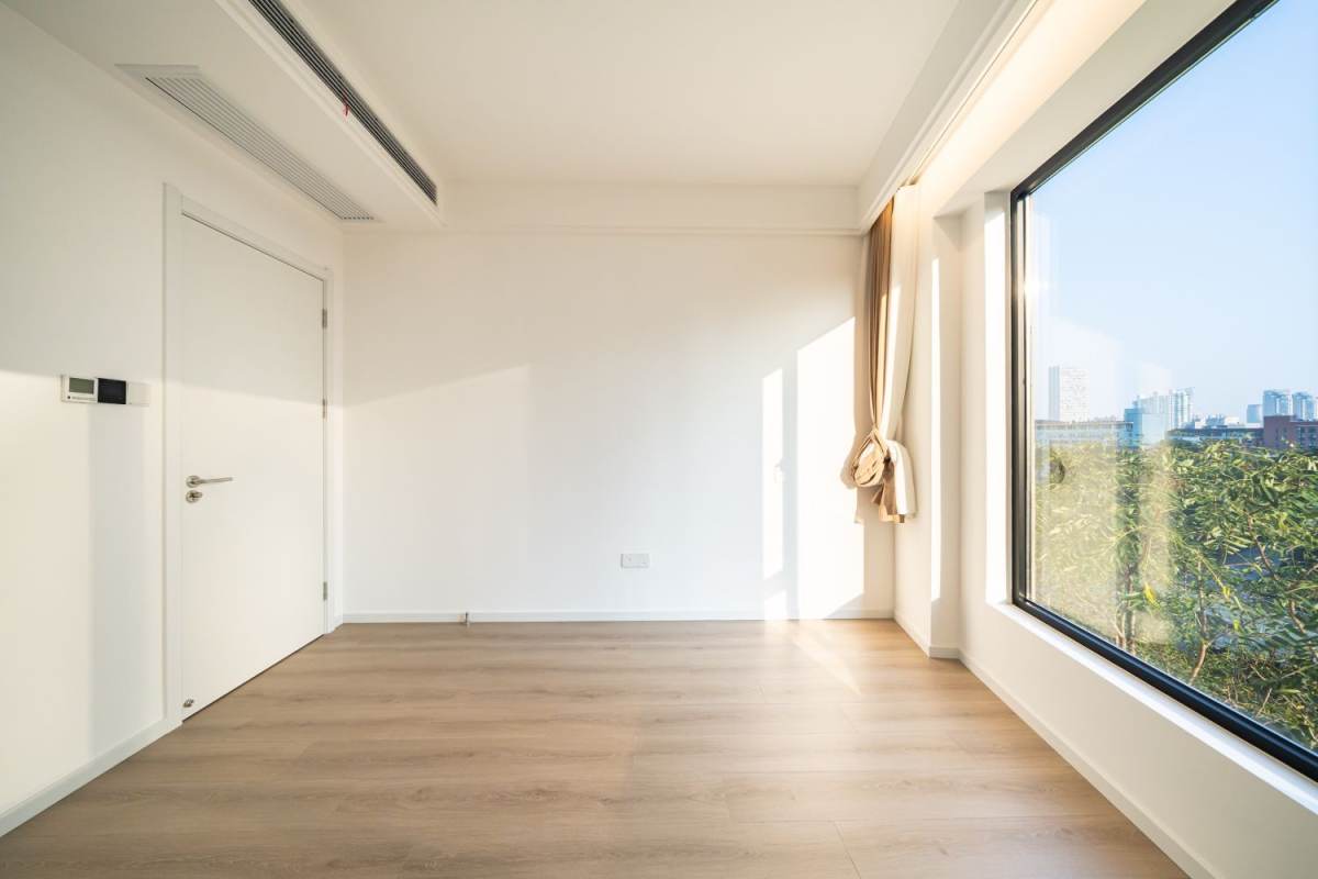 Housing image — Bedroom