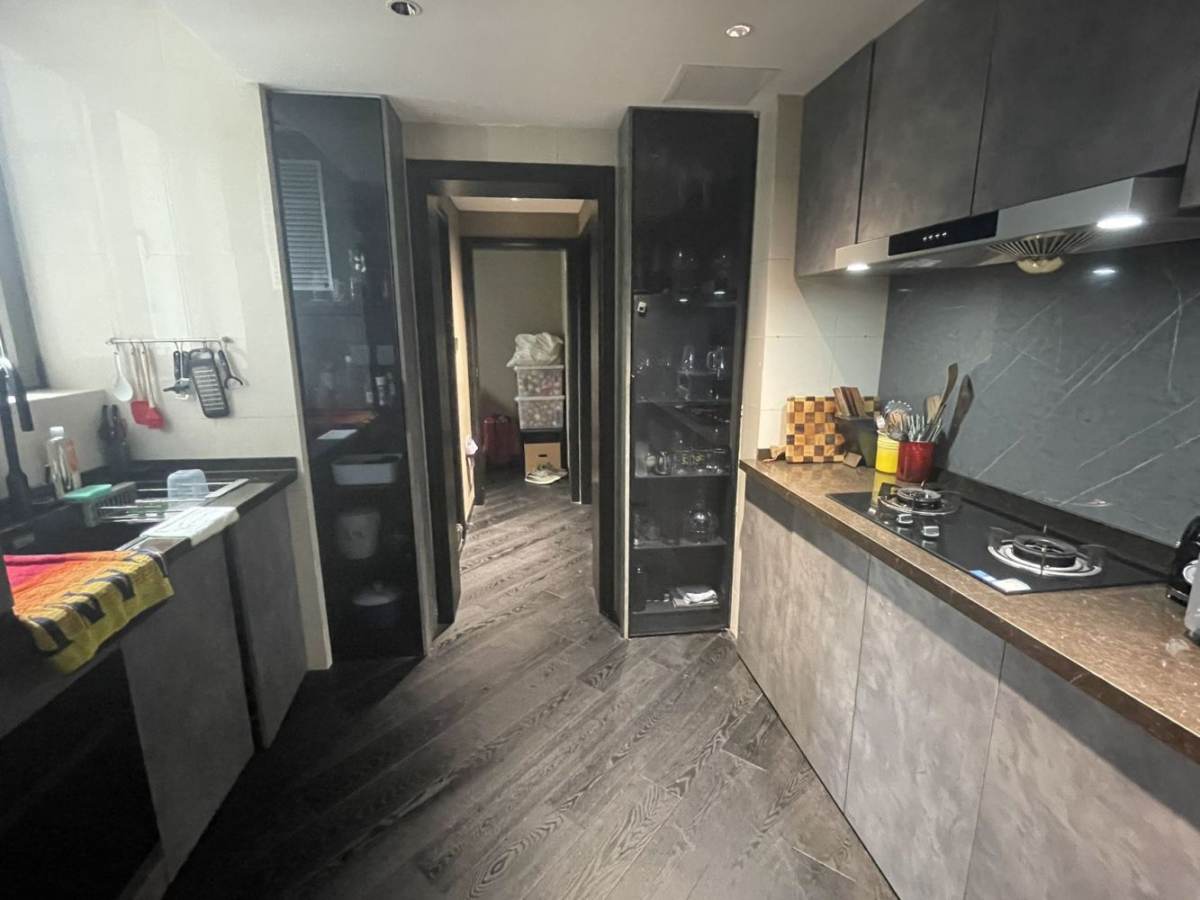 Housing image — Kitchen