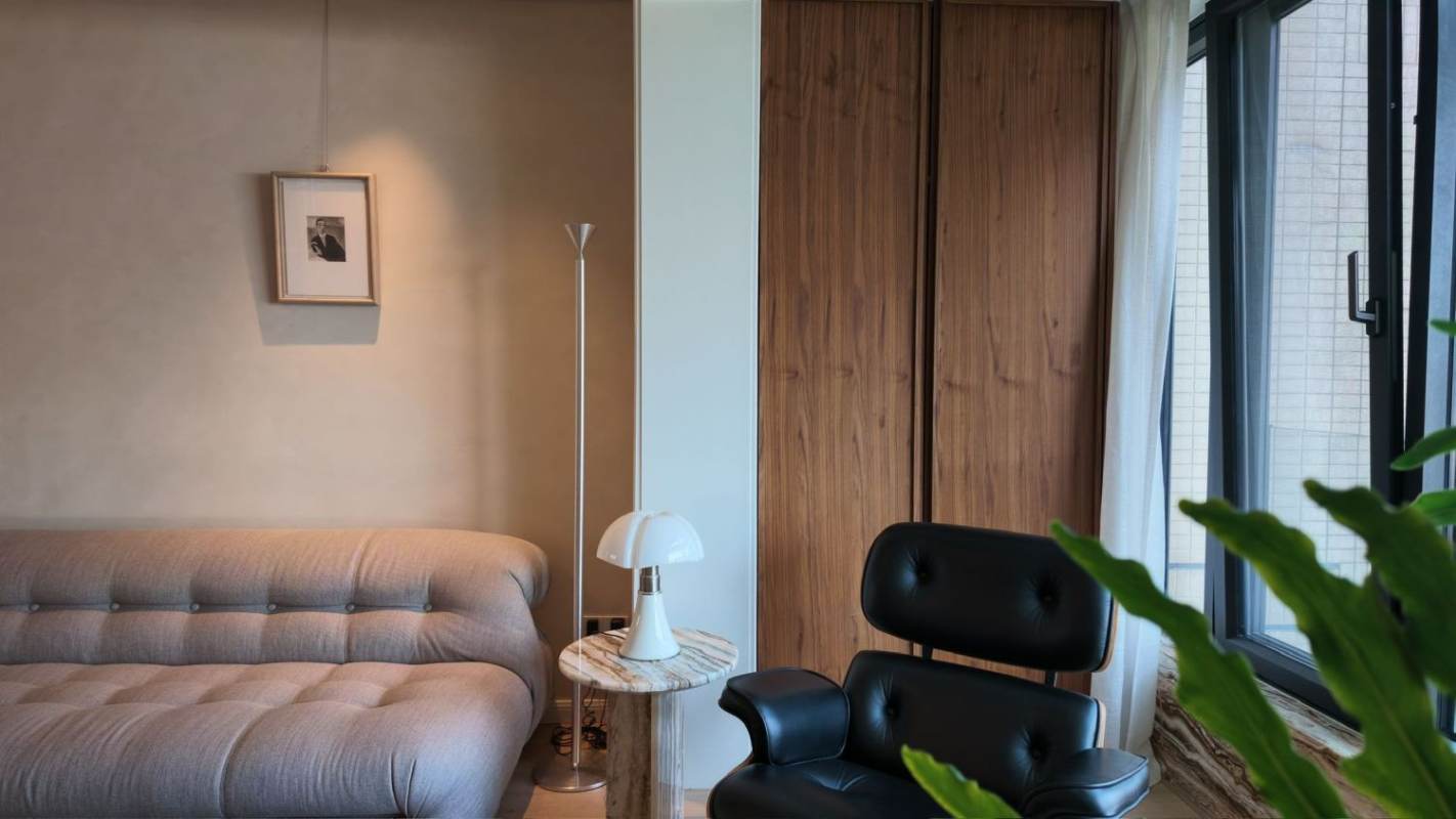 Housing image — Living Room