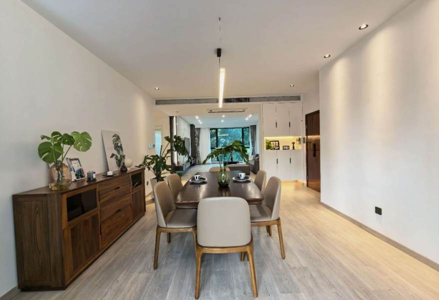 Housing image — Dining Area