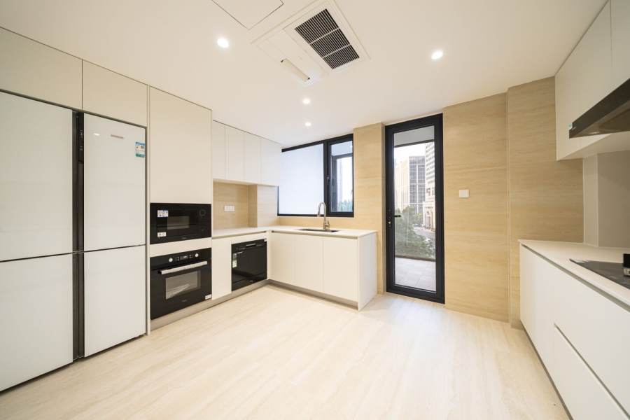 Housing image — Kitchen