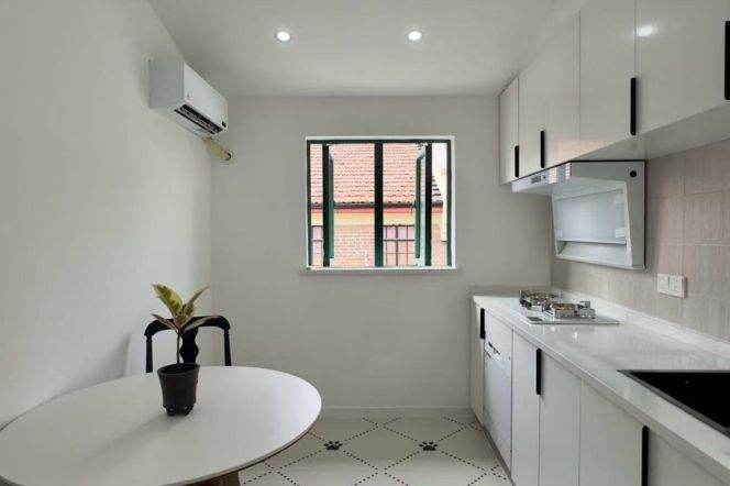 2BR Apartment in Old Xuhui (L1/L7)