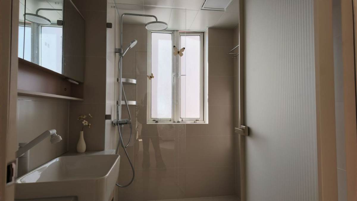 Housing image — Bathroom