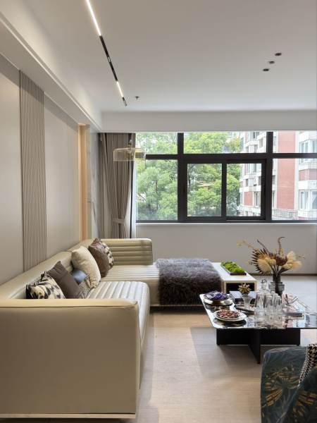 Housing image — Living Room