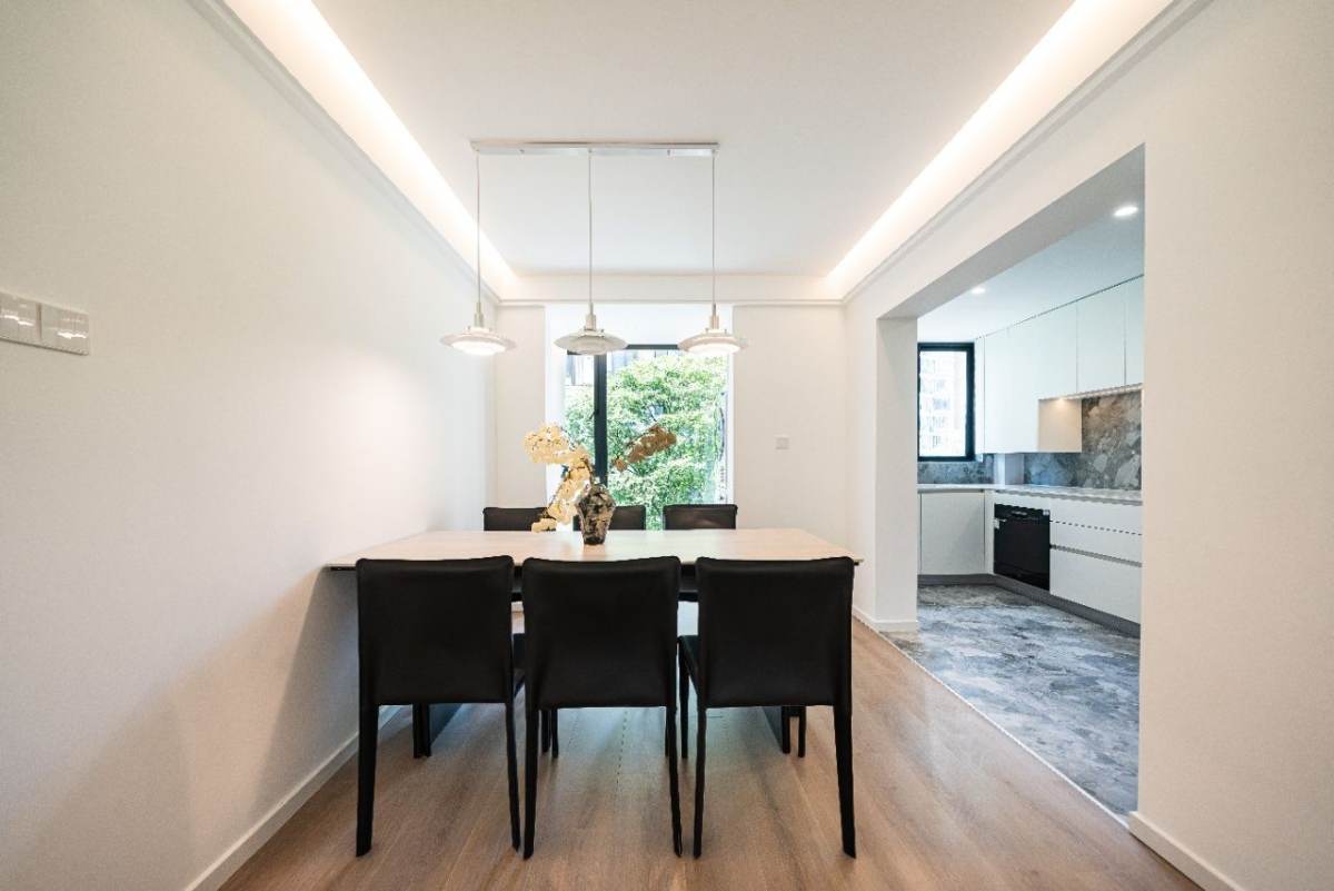 Housing image — Dining Area
