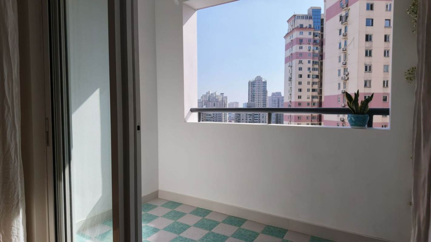 Housing image — Balcony