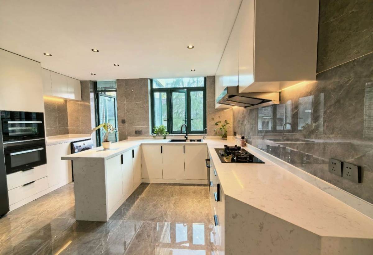 Housing image — Kitchen