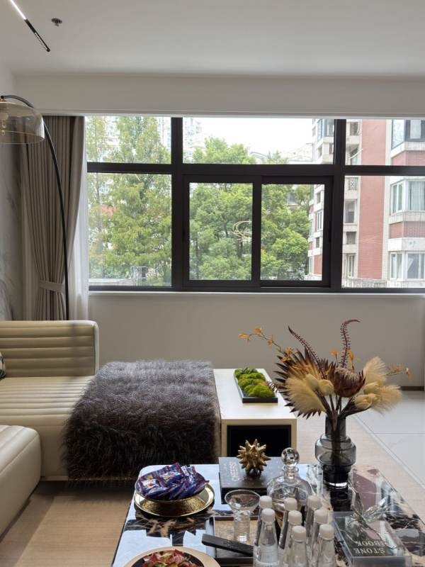 Housing image — Living Room