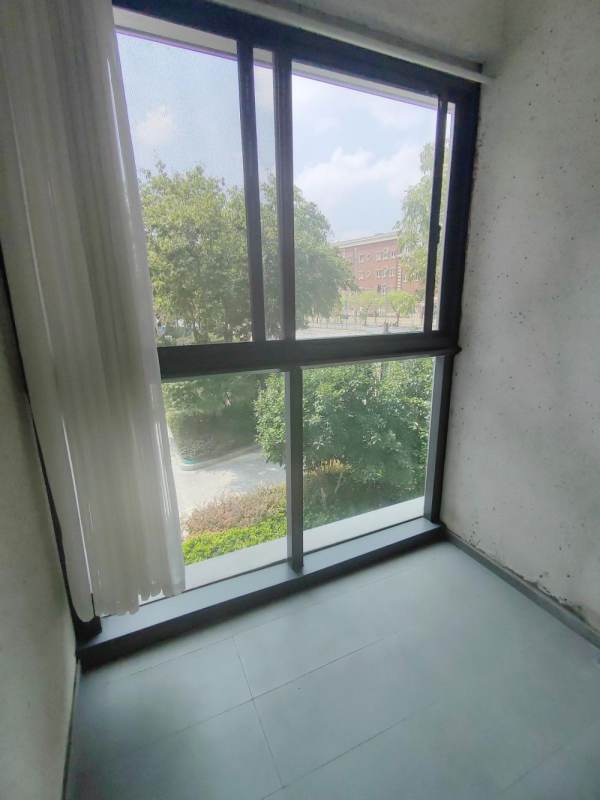 Housing image — Balcony