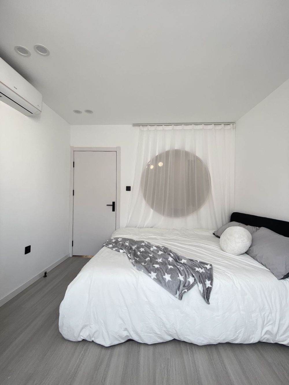 Housing image — Bedroom