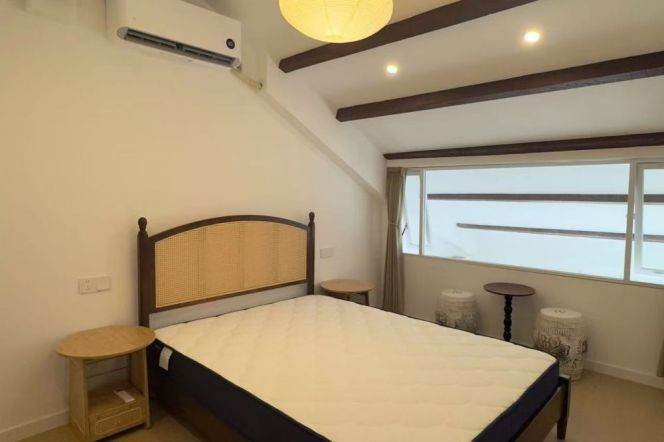2BR Apartment in Old Xuhui (L1/L7)