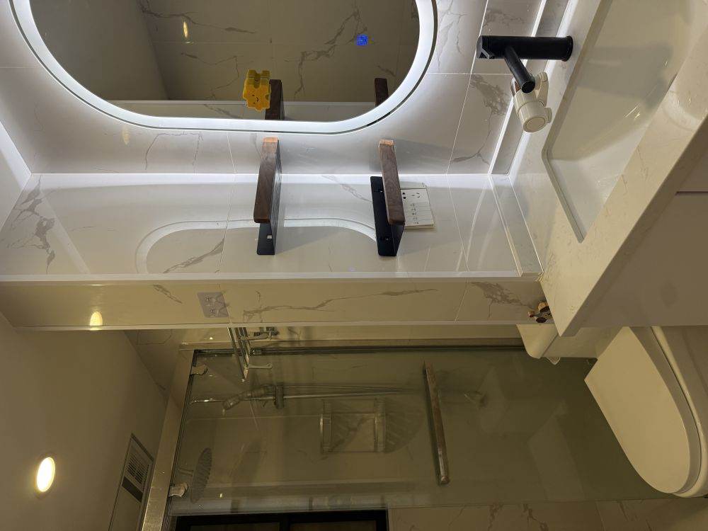 Housing image — Bathroom