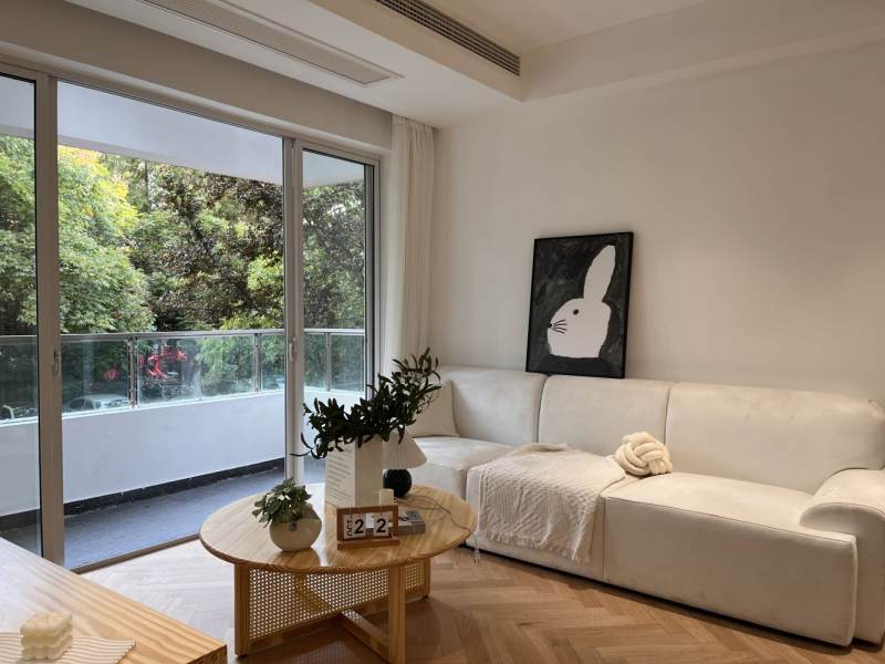 Housing image — Living Room