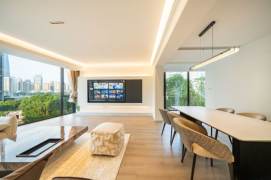 4BR Apartment in Old Town / South Bund with Green View