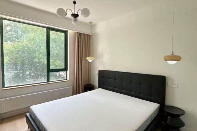 2BR Apartment in Jing'an (L13/L14)