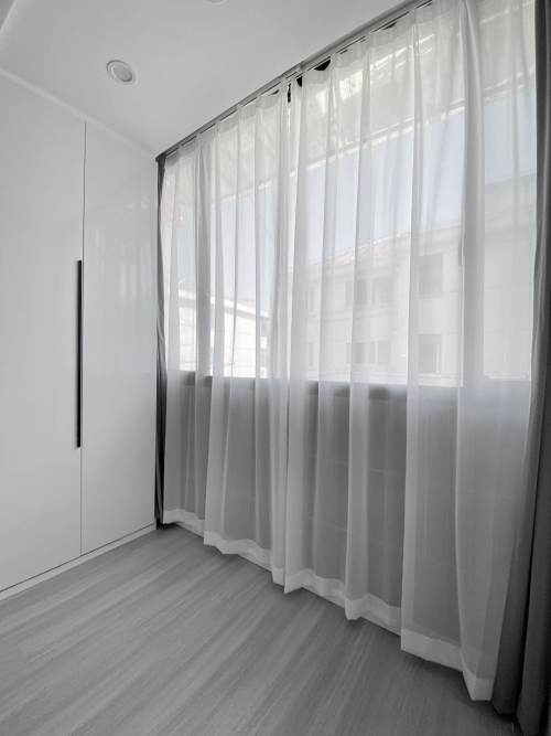 Housing image — Balcony