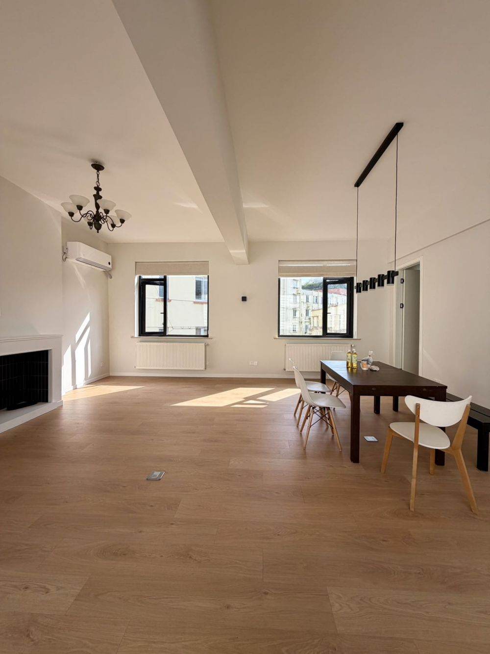 Housing image — Living Room